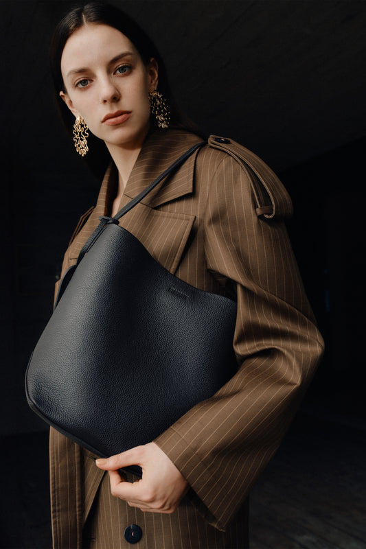 Bucket Bag - Leather Large Capacity Tote Shoulder Bucket Bag X8030