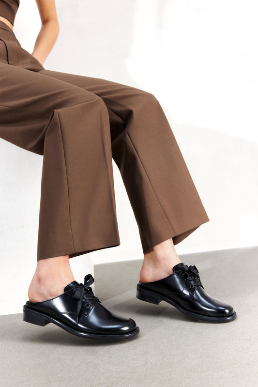 Mules - Black Bow Decorated Slip-On Mules EA715