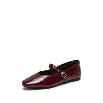 Detail Display 01 - STACCATO mary jane flats white-background angle 01