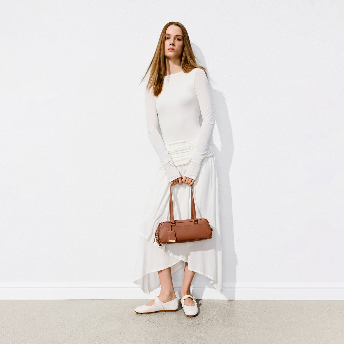 STACCATO shoulder bags on model, view 1